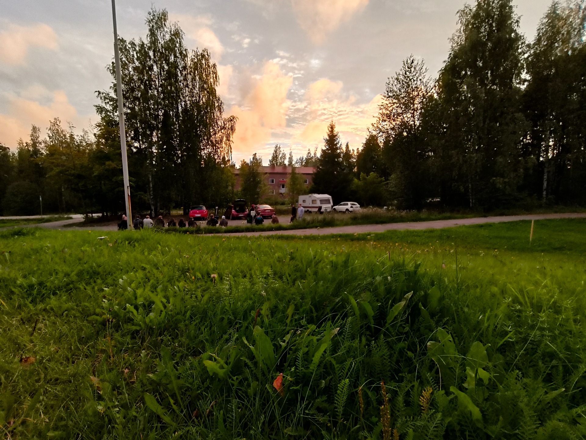 Yhdistyksen perustamiskokous Tipulassa, elokuu 2024.
